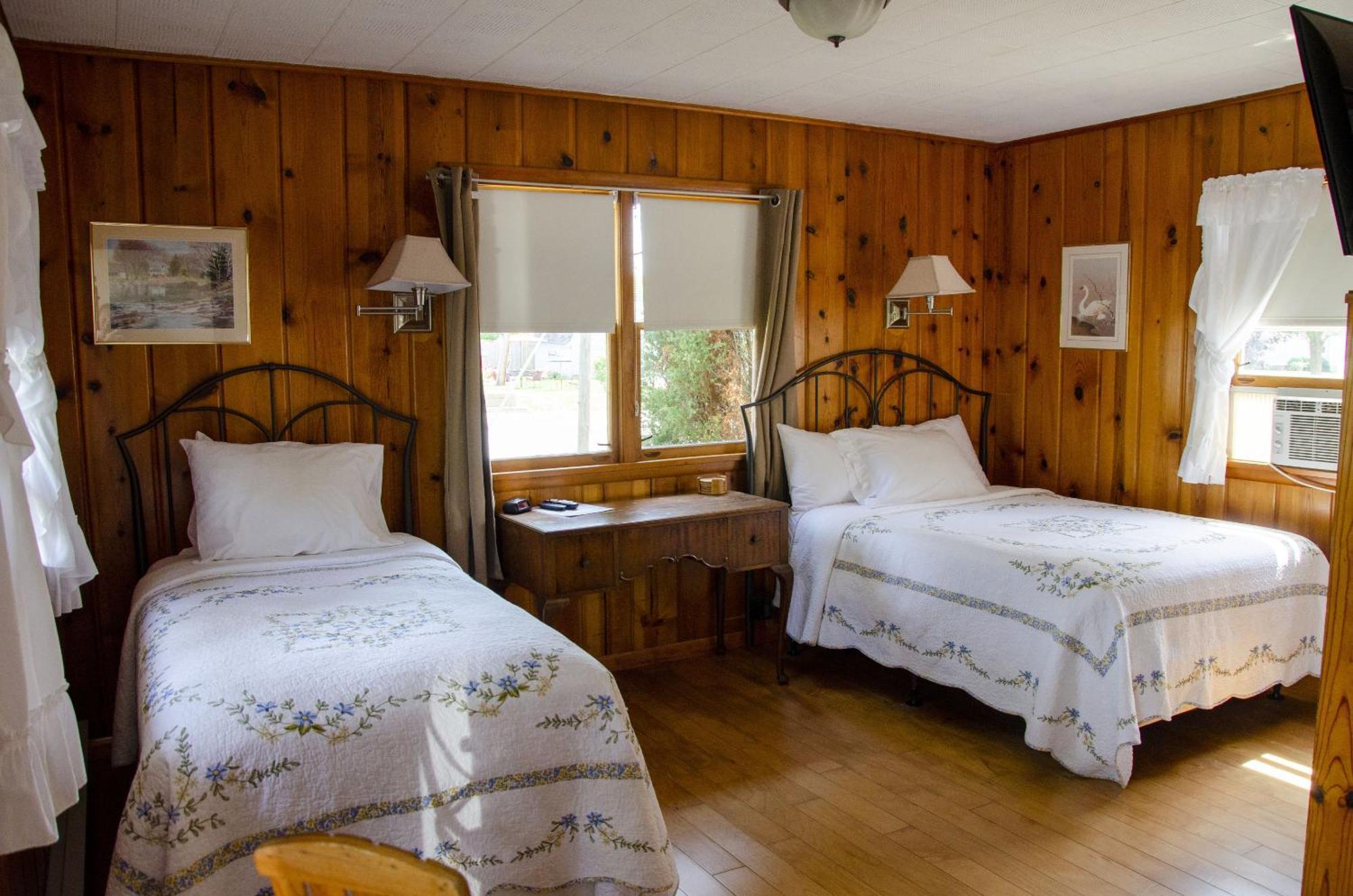 Ludington Blue Spruce Inn Kamer foto
