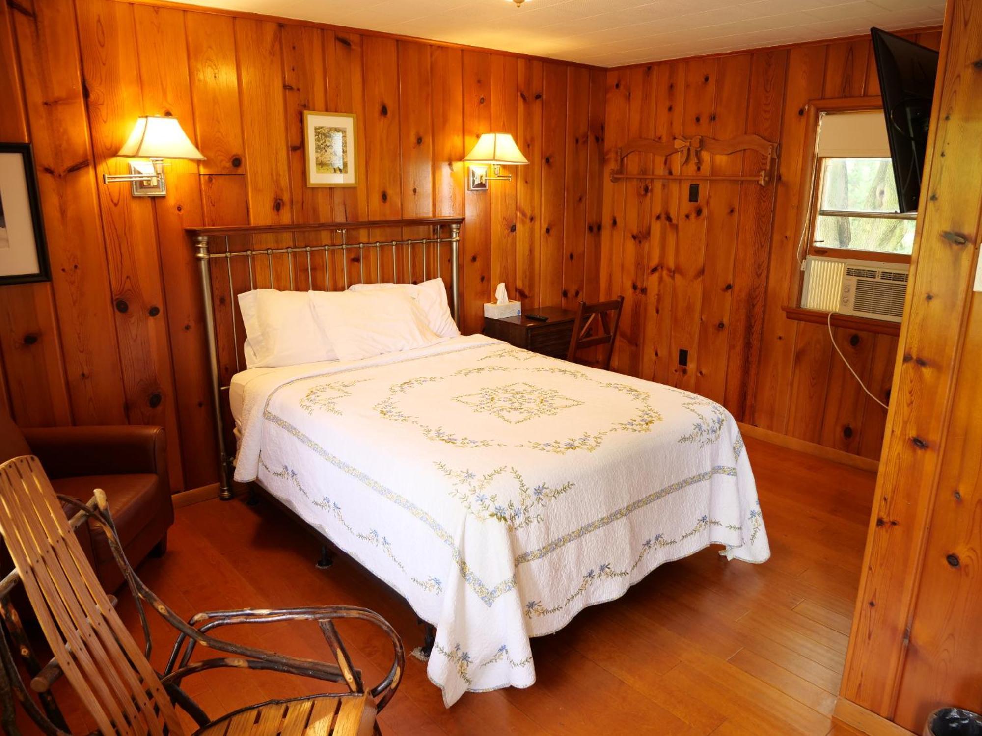 Ludington Blue Spruce Inn Kamer foto