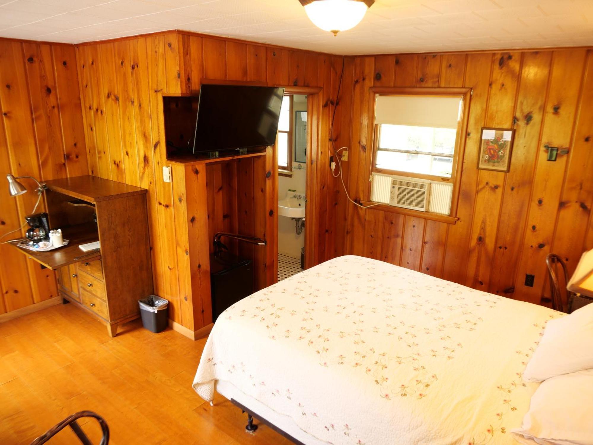 Ludington Blue Spruce Inn Kamer foto