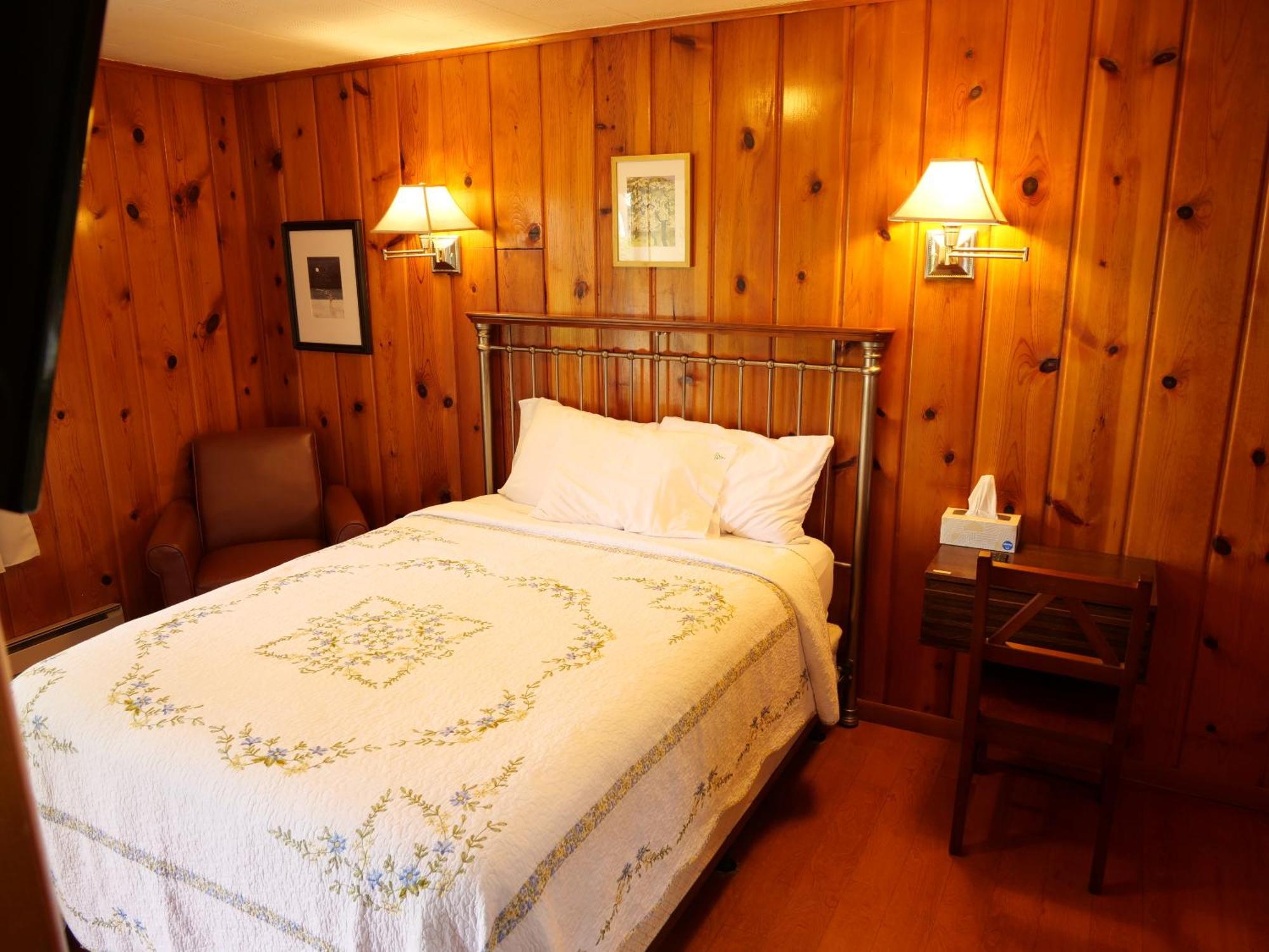 Ludington Blue Spruce Inn Kamer foto